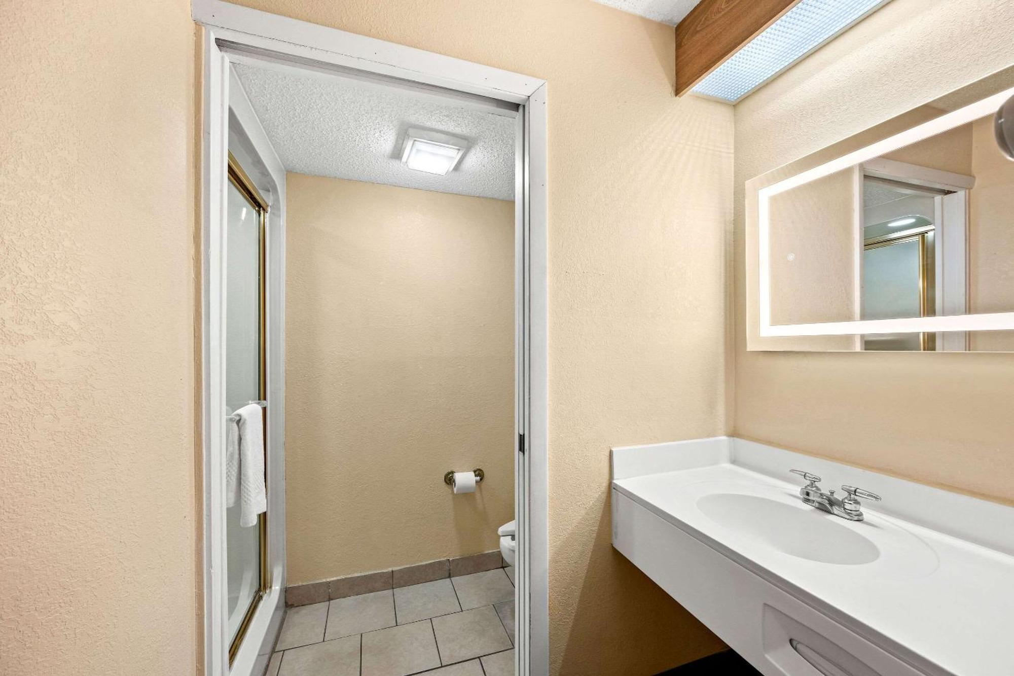 Econo Lodge London Exterior foto